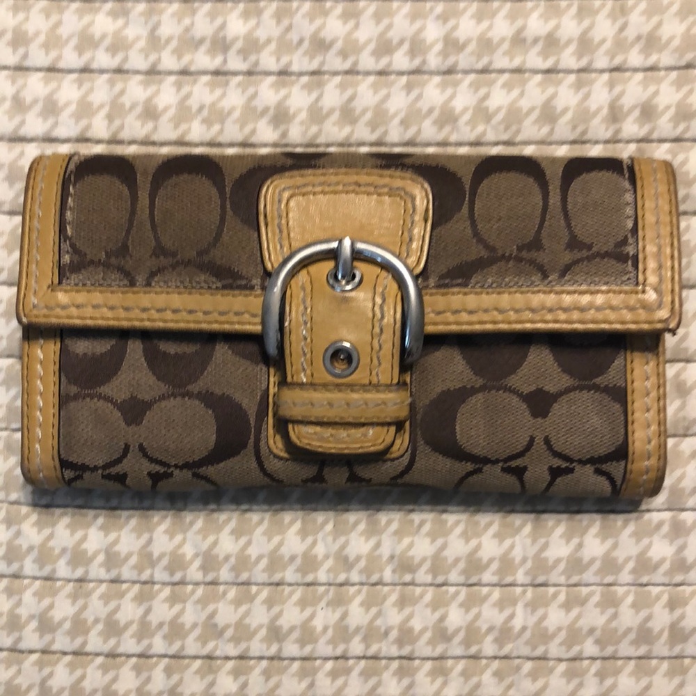 Coach wallet